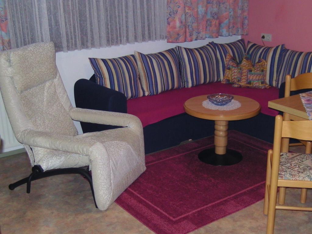 Appartement Ria Бад Клайнкирххайм Стая снимка
