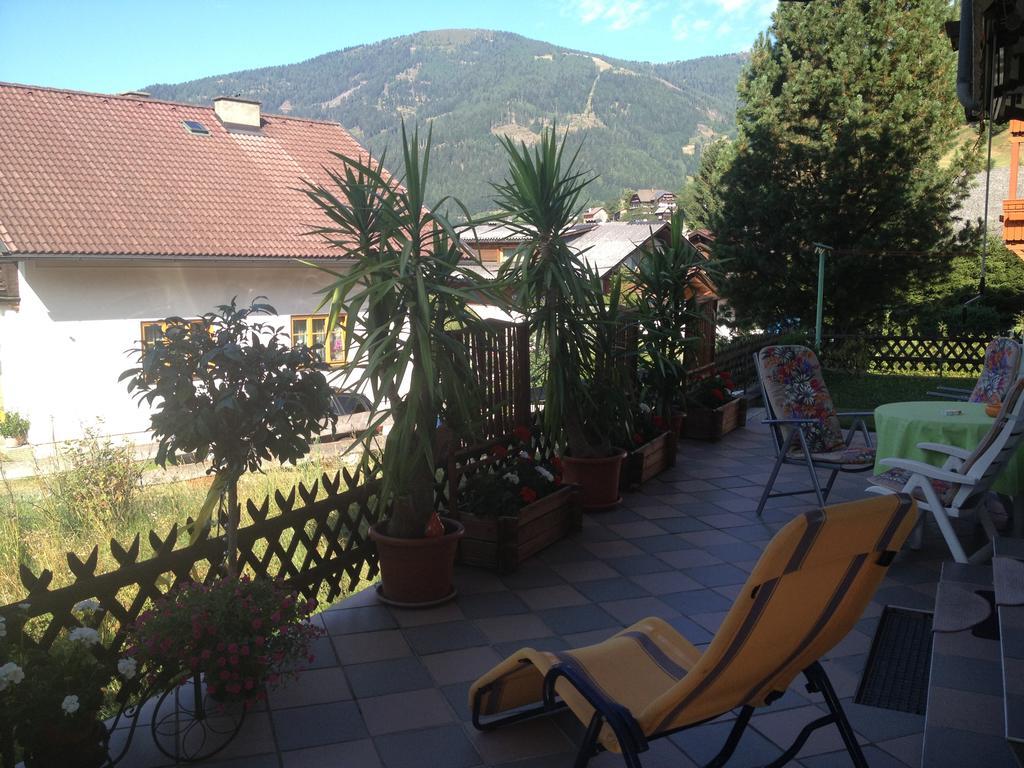 Appartement Ria Бад Клайнкирххайм Екстериор снимка