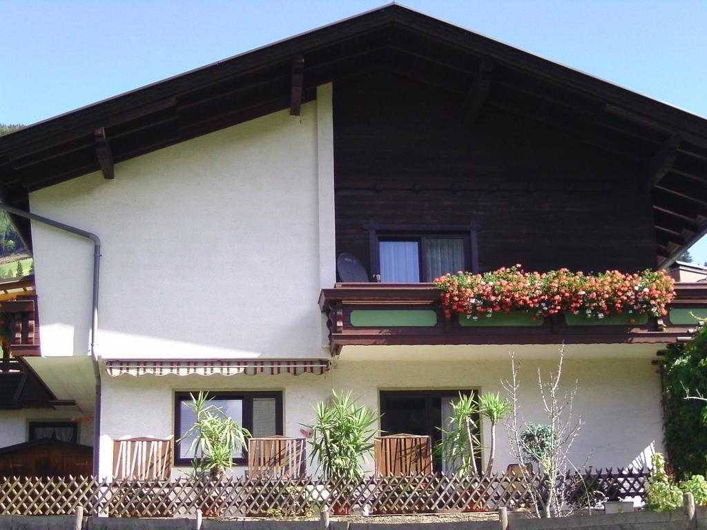 Appartement Ria Бад Клайнкирххайм Екстериор снимка