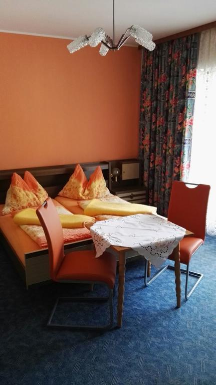 Appartement Ria Бад Клайнкирххайм Екстериор снимка
